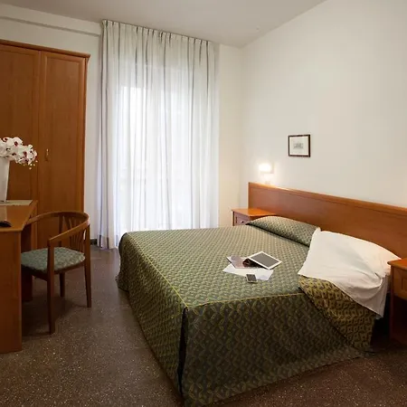 International Hotel 3*