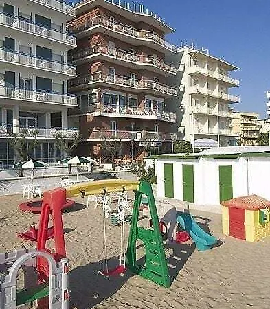 Hotel International 3*