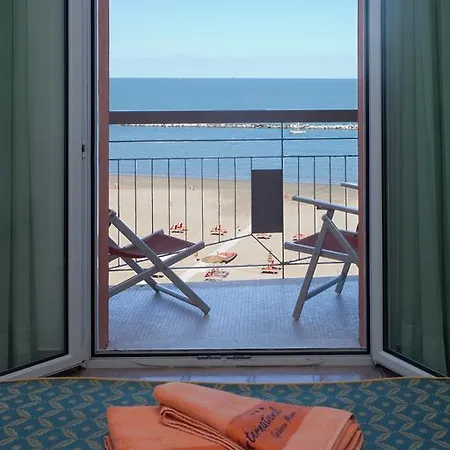 International Ξενοδοχείο Gabicce Mare