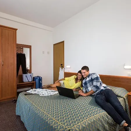 Ξενοδοχείο International